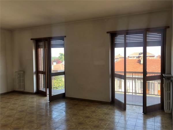 3 locali in vendita a Ciriè